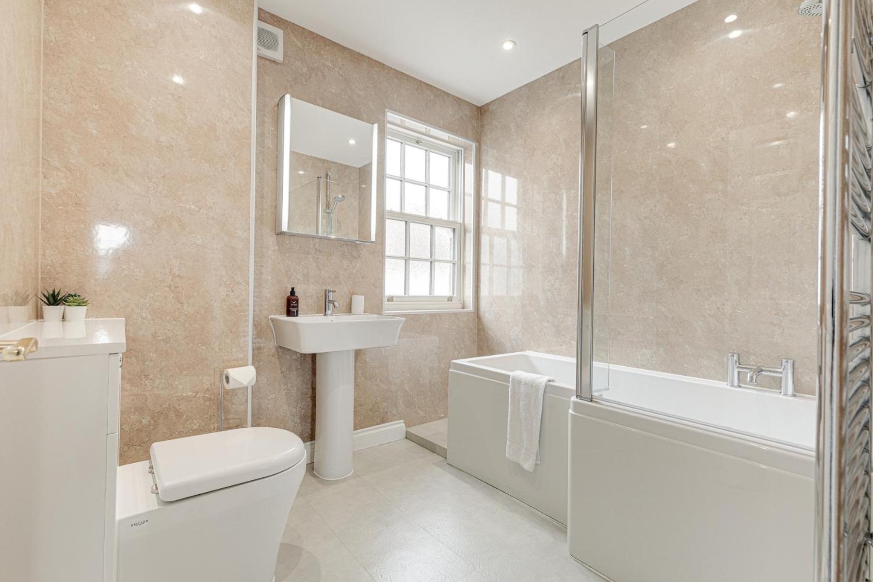 Olive Tale Villa Henley-on-Thames Екстериор снимка