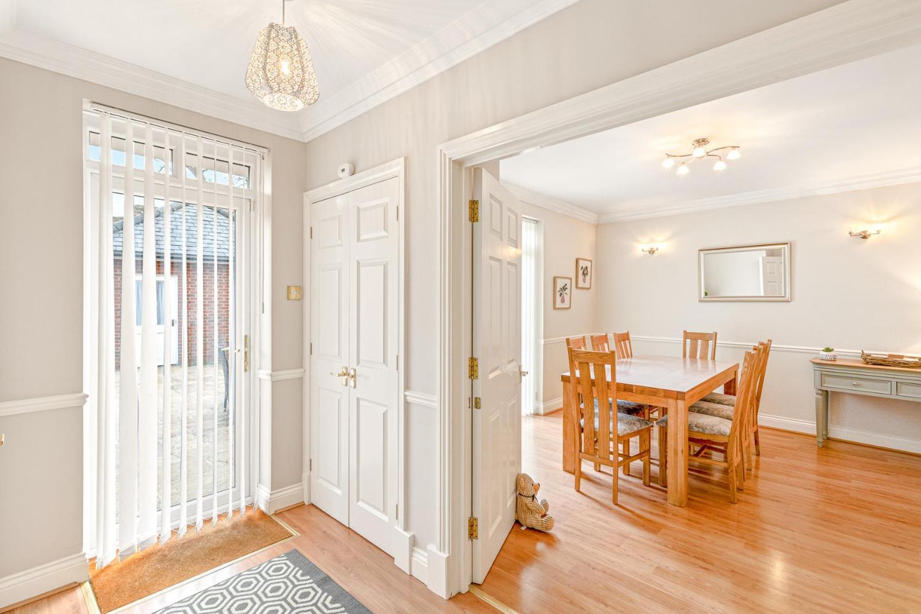 Olive Tale Villa Henley-on-Thames Екстериор снимка