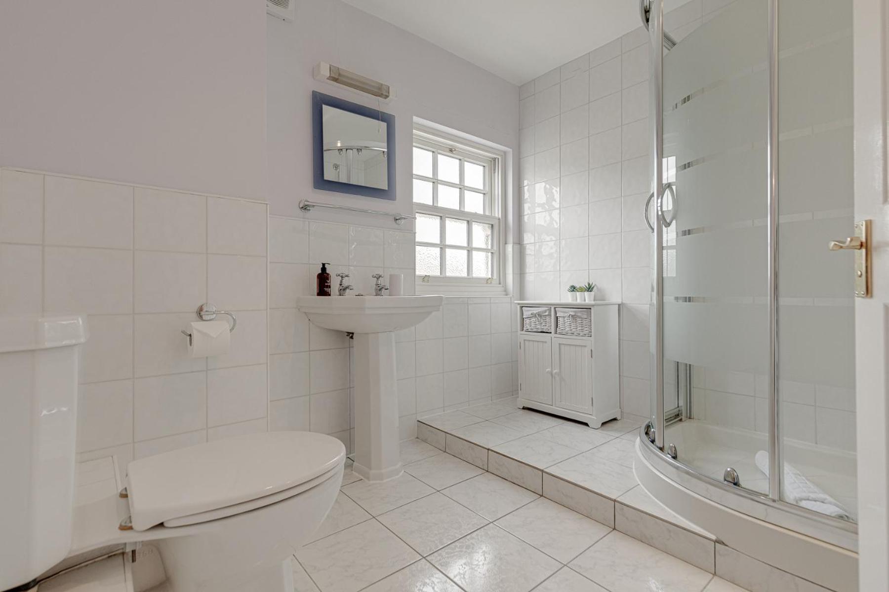 Olive Tale Villa Henley-on-Thames Екстериор снимка